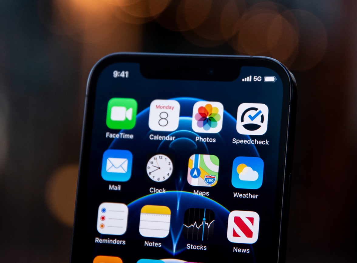 安居苹果手机维修分享为什么 iPhone 12 在冬季会自动关机 